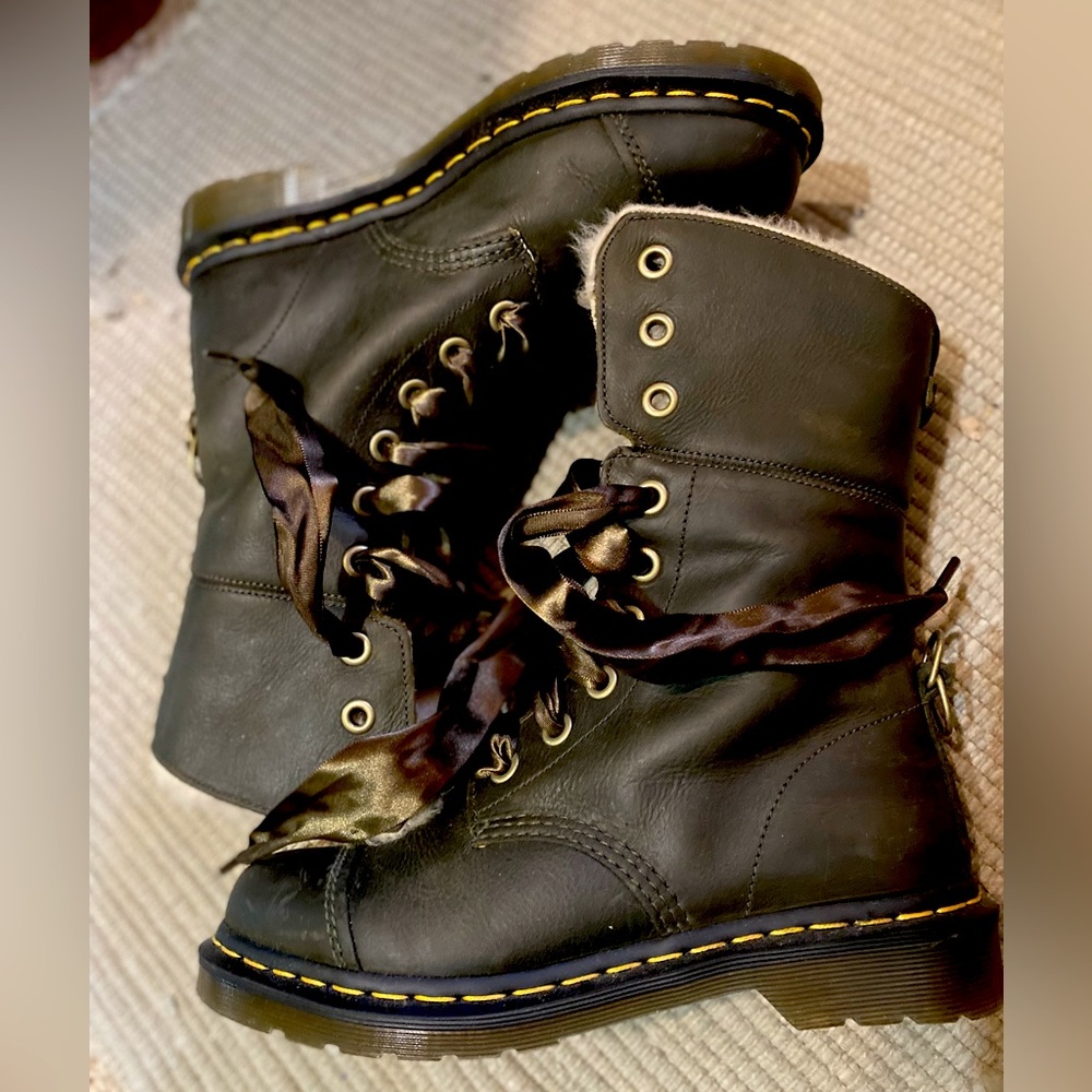 DrMartens Rare Green Faux Fur Lined Foldover Boots